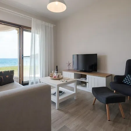 度假居 Armikes Beachfront Afión