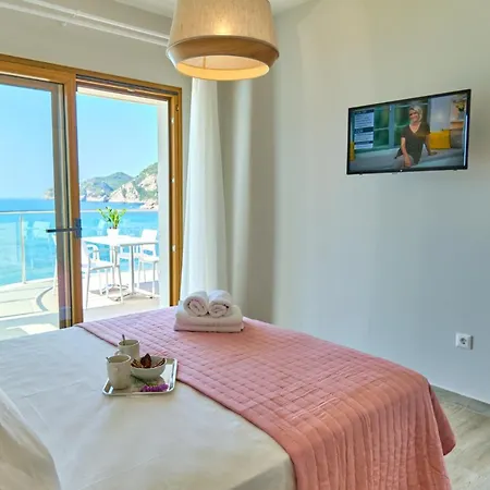 度假居 Armikes Beachfront Afión