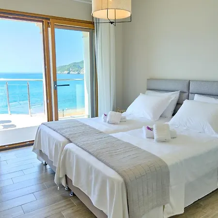 Armikes Beachfront * Afionas