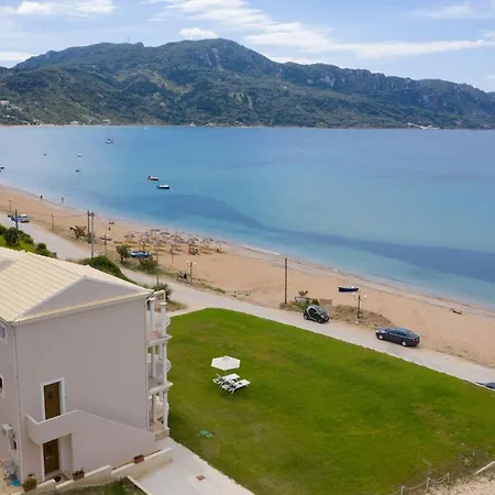 بيت للعطل Armikes Beachfront