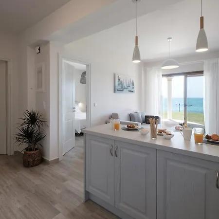 بيت للعطل Armikes Beachfront