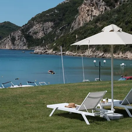 Nyaraló Armikes Beachfront Afión