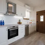 Armikes Beachfront Tatil Evi