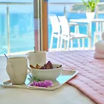 Tatil Evi Armikes Beachfront