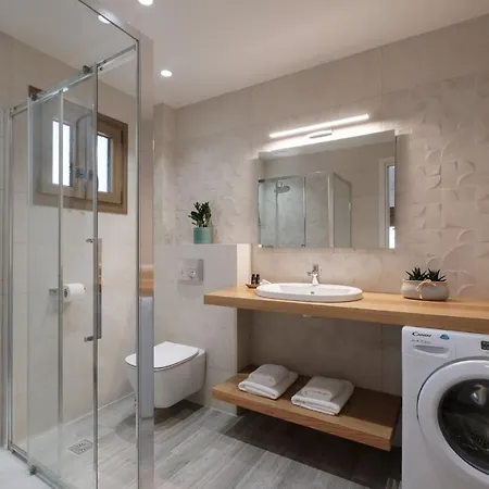 Armikes Beachfront * Afión